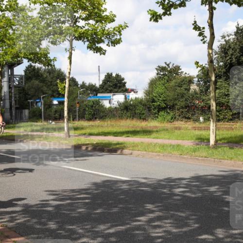10.08.2025 - GEWOBA Citytriathlon Bremen Yannick Fuchs http://msf.ph/oto/8573052 10.08.2025 12:57:53 Radfahren 650, 660, 671, 825, 853, 869, 920, 1018 meine-sportfotos.de