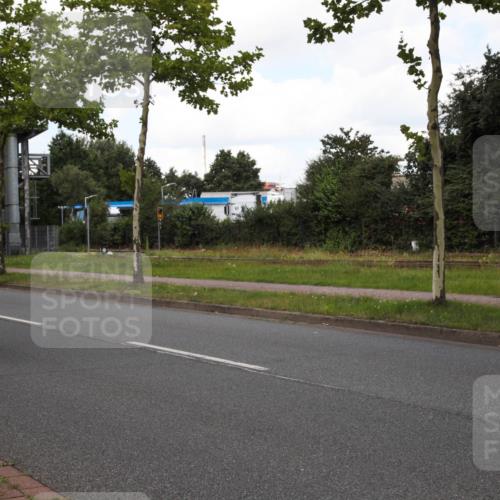 10.08.2025 - GEWOBA Citytriathlon Bremen Yannick Fuchs http://msf.ph/oto/8573150 10.08.2025 13:00:10 Radfahren 652, 665, 803, 835, 848, 871, 983, 1002, 1012, 1022, 1030 meine-sportfotos.de