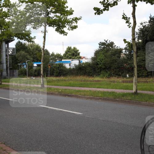 10.08.2025 - GEWOBA Citytriathlon Bremen Yannick Fuchs http://msf.ph/oto/8573178 10.08.2025 13:00:57 Radfahren 613, 646, 669, 677, 684, 713, 837, 862, 944, 1023 meine-sportfotos.de