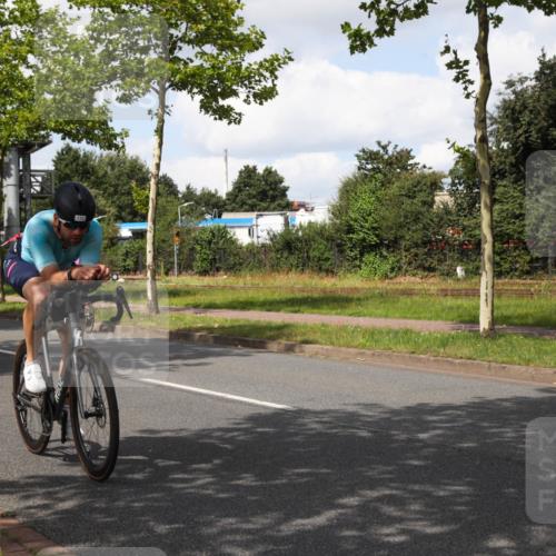 10.08.2025 - GEWOBA Citytriathlon Bremen Yannick Fuchs http://msf.ph/oto/8573246 10.08.2025 13:02:25 Radfahren 607, 771, 955 meine-sportfotos.de