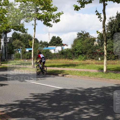 10.08.2025 - GEWOBA Citytriathlon Bremen Yannick Fuchs http://msf.ph/oto/8573402 10.08.2025 13:03:47 Radfahren 574, 676, 685, 753, 812, 823, 908, 925, 965, 1007 meine-sportfotos.de