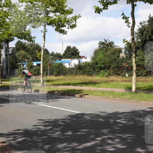 10.08.2025 - GEWOBA Citytriathlon Bremen Yannick Fuchs http://msf.ph/oto/8573437 10.08.2025 13:03:58 Radfahren 574, 576, 605, 625, 676, 685, 697, 753, 786, 812, 908, 963, 965, 1007 meine-sportfotos.de