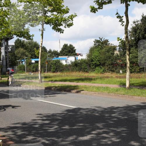 10.08.2025 - GEWOBA Citytriathlon Bremen Yannick Fuchs http://msf.ph/oto/8573474 10.08.2025 13:04:08 Radfahren 574, 576, 605, 625, 640, 685, 697, 760, 769, 786, 946, 960, 963, 965, 1013, 1036 meine-sportfotos.de