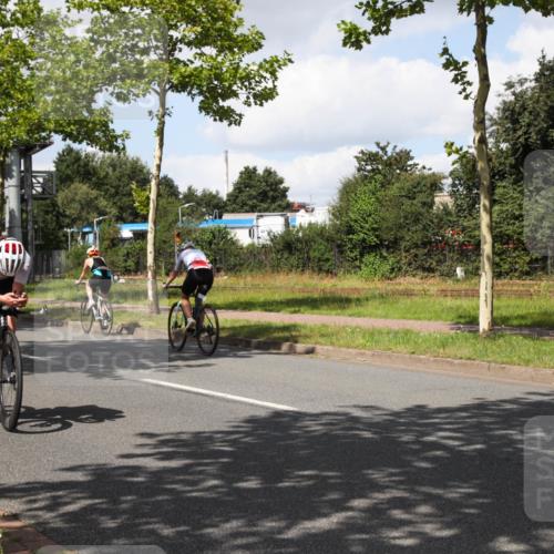 10.08.2025 - GEWOBA Citytriathlon Bremen Yannick Fuchs http://msf.ph/oto/8573509 10.08.2025 13:04:18 Radfahren 605, 625, 640, 674, 697, 760, 769, 786, 799, 946, 960, 963, 1013, 1036 meine-sportfotos.de