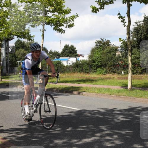 10.08.2025 - GEWOBA Citytriathlon Bremen Yannick Fuchs http://msf.ph/oto/8573571 10.08.2025 13:04:39 Radfahren 583, 674, 675, 751, 808, 875, 909, 930, 939 meine-sportfotos.de