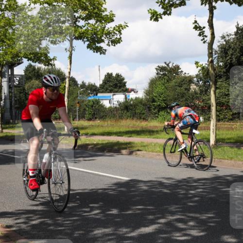 10.08.2025 - GEWOBA Citytriathlon Bremen Yannick Fuchs http://msf.ph/oto/8573662 10.08.2025 13:06:22 Radfahren 621, 655, 682, 741, 788, 840, 856, 962, 1026 meine-sportfotos.de