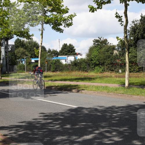 10.08.2025 - GEWOBA Citytriathlon Bremen Yannick Fuchs http://msf.ph/oto/8573663 10.08.2025 13:06:23 Radfahren 621, 655, 682, 741, 788, 840, 856, 1026 meine-sportfotos.de