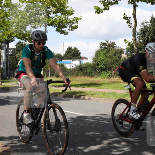 10.08.2025 - GEWOBA Citytriathlon Bremen Yannick Fuchs http://msf.ph/oto/8573708 10.08.2025 13:07:10 Radfahren 649, 656, 717, 724, 806, 820, 888, 903 meine-sportfotos.de