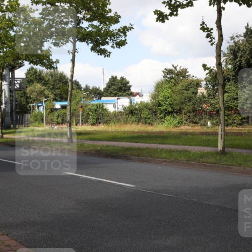 10.08.2025 - GEWOBA Citytriathlon Bremen Yannick Fuchs http://msf.ph/oto/8573844 10.08.2025 13:11:20 Radfahren 593, 664, 686, 688, 708, 759, 915 meine-sportfotos.de