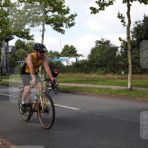 10.08.2025 - GEWOBA Citytriathlon Bremen Yannick Fuchs http://msf.ph/oto/8573865 10.08.2025 13:11:40 Radfahren 604, 635, 667, 688, 894, 915, 933, 937, 966, 1017, 1032 meine-sportfotos.de