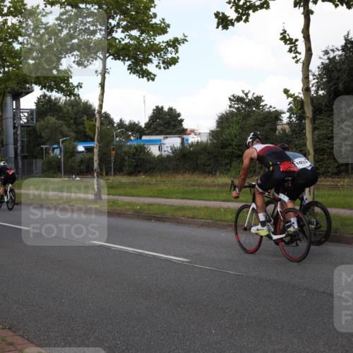 10.08.2025 - GEWOBA Citytriathlon Bremen Yannick Fuchs http://msf.ph/oto/8573910 10.08.2025 13:12:53 Radfahren 575, 582, 895, 1028, 1035 meine-sportfotos.de