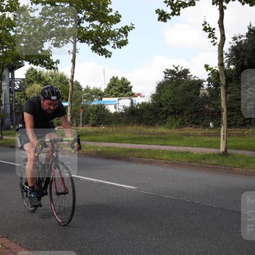 10.08.2025 - GEWOBA Citytriathlon Bremen Yannick Fuchs http://msf.ph/oto/8573921 10.08.2025 13:13:27 Radfahren 781, 905, 1015, 1029, 1039 meine-sportfotos.de