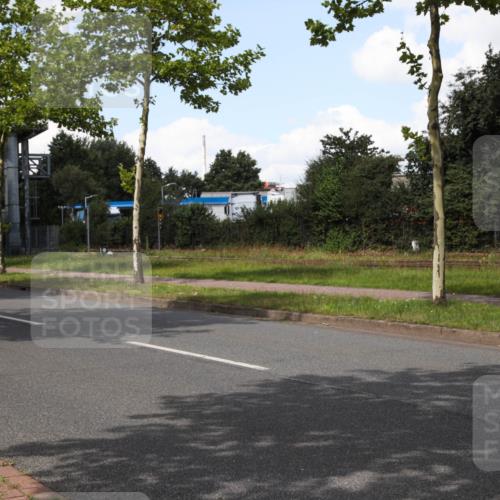 10.08.2025 - GEWOBA Citytriathlon Bremen Yannick Fuchs http://msf.ph/oto/8573946 10.08.2025 13:14:50 Radfahren 772, 877 meine-sportfotos.de