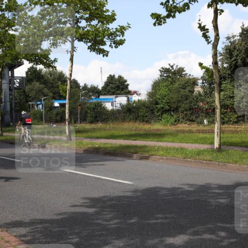 10.08.2025 - GEWOBA Citytriathlon Bremen Yannick Fuchs http://msf.ph/oto/8573979 10.08.2025 13:16:15 Radfahren 591, 632, 892 meine-sportfotos.de
