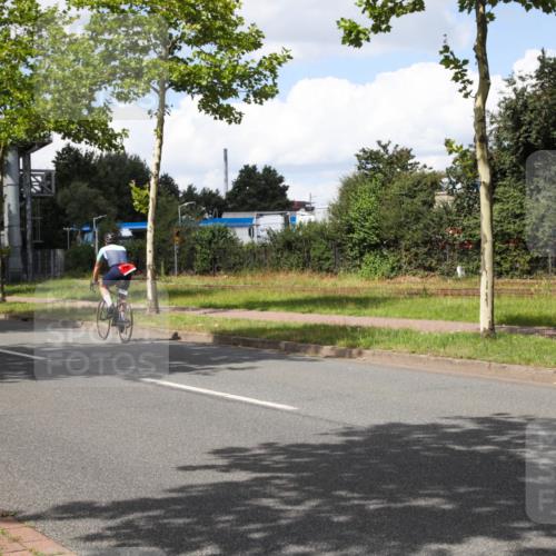 10.08.2025 - GEWOBA Citytriathlon Bremen Yannick Fuchs http://msf.ph/oto/8574076 10.08.2025 13:27:12 Radfahren  meine-sportfotos.de