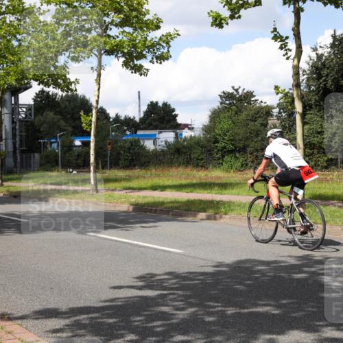 10.08.2025 - GEWOBA Citytriathlon Bremen Yannick Fuchs http://msf.ph/oto/8574082 10.08.2025 13:27:14 Radfahren 909 meine-sportfotos.de