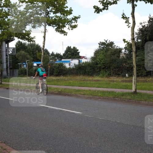 10.08.2025 - GEWOBA Citytriathlon Bremen Yannick Fuchs http://msf.ph/oto/8574128 10.08.2025 13:30:19 Radfahren  meine-sportfotos.de