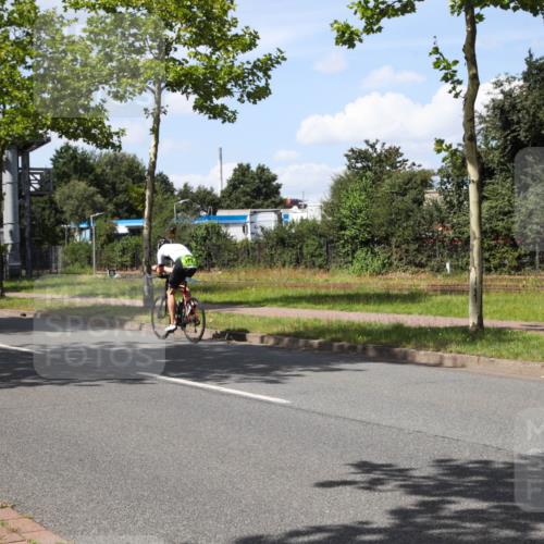 10.08.2025 - GEWOBA Citytriathlon Bremen Yannick Fuchs http://msf.ph/oto/8574281 10.08.2025 14:11:21 Radfahren 161 meine-sportfotos.de