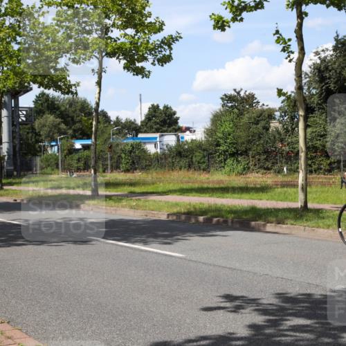 10.08.2025 - GEWOBA Citytriathlon Bremen Yannick Fuchs http://msf.ph/oto/8574296 10.08.2025 14:11:45 Radfahren 70, 156, 168 meine-sportfotos.de