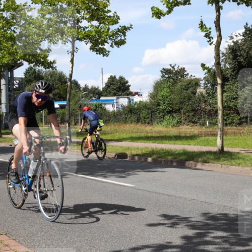 10.08.2025 - GEWOBA Citytriathlon Bremen Yannick Fuchs http://msf.ph/oto/8574302 10.08.2025 14:11:59 Radfahren 12, 156, 168 meine-sportfotos.de