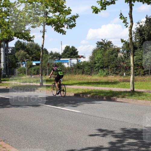 10.08.2025 - GEWOBA Citytriathlon Bremen Yannick Fuchs http://msf.ph/oto/8574312 10.08.2025 14:12:14 Radfahren 10, 27, 42, 171, 172 meine-sportfotos.de