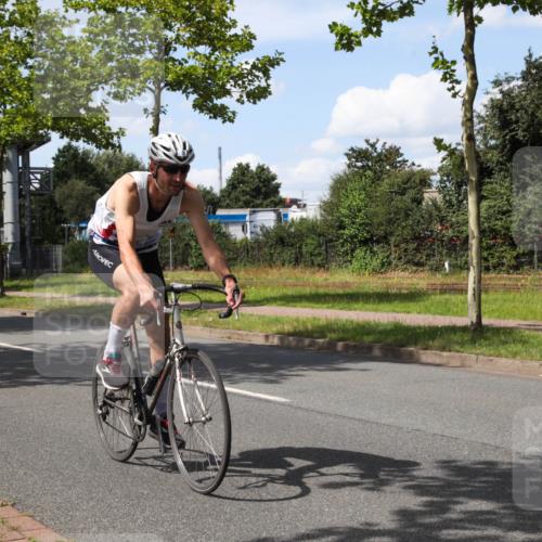 10.08.2025 - GEWOBA Citytriathlon Bremen Yannick Fuchs http://msf.ph/oto/8574373 10.08.2025 14:13:21 Radfahren 26, 104, 107, 175 meine-sportfotos.de