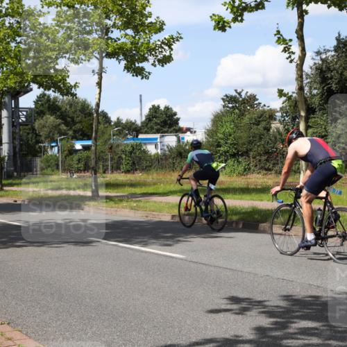 10.08.2025 - GEWOBA Citytriathlon Bremen Yannick Fuchs http://msf.ph/oto/8574384 10.08.2025 14:13:41 Radfahren 14, 44, 112 meine-sportfotos.de
