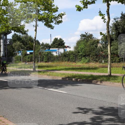 10.08.2025 - GEWOBA Citytriathlon Bremen Yannick Fuchs http://msf.ph/oto/8574391 10.08.2025 14:13:52 Radfahren 112 meine-sportfotos.de