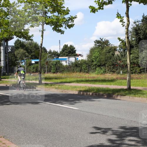 10.08.2025 - GEWOBA Citytriathlon Bremen Yannick Fuchs http://msf.ph/oto/8574442 10.08.2025 14:14:18 Radfahren 122 meine-sportfotos.de