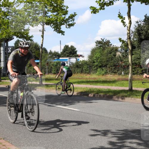 10.08.2025 - GEWOBA Citytriathlon Bremen Yannick Fuchs http://msf.ph/oto/8574498 10.08.2025 14:14:49 Radfahren 37, 68, 82, 93, 96, 105, 113, 143, 226 meine-sportfotos.de