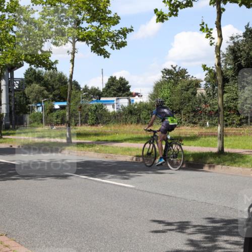 10.08.2025 - GEWOBA Citytriathlon Bremen Yannick Fuchs http://msf.ph/oto/8574541 10.08.2025 14:15:07 Radfahren 15, 37, 76, 82, 88, 108, 133, 146, 151, 226 meine-sportfotos.de