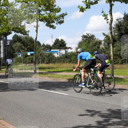 10.08.2025 - GEWOBA Citytriathlon Bremen Yannick Fuchs http://msf.ph/oto/8574574 10.08.2025 14:15:18 Radfahren 15, 45, 54, 55, 76, 88, 97, 108, 123, 133, 146 meine-sportfotos.de