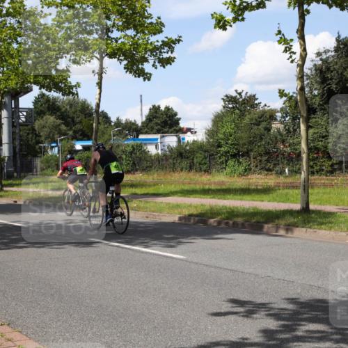 10.08.2025 - GEWOBA Citytriathlon Bremen Yannick Fuchs http://msf.ph/oto/8574591 10.08.2025 14:15:26 Radfahren 45, 54, 55, 76, 88, 97, 118, 123 meine-sportfotos.de