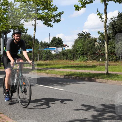10.08.2025 - GEWOBA Citytriathlon Bremen Yannick Fuchs http://msf.ph/oto/8574613 10.08.2025 14:15:42 Radfahren 72, 74, 98, 118, 123, 187 meine-sportfotos.de
