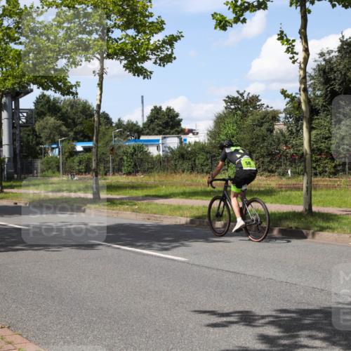 10.08.2025 - GEWOBA Citytriathlon Bremen Yannick Fuchs http://msf.ph/oto/8574655 10.08.2025 14:16:14 Radfahren 2, 23, 24, 38, 46, 48, 57, 62, 63, 65, 92, 129 meine-sportfotos.de