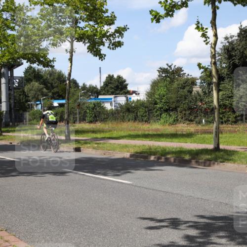 10.08.2025 - GEWOBA Citytriathlon Bremen Yannick Fuchs http://msf.ph/oto/8574658 10.08.2025 14:16:15 Radfahren 2, 23, 24, 38, 46, 48, 57, 62, 63, 65, 92, 129, 144 meine-sportfotos.de