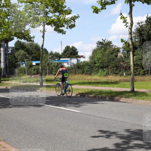 10.08.2025 - GEWOBA Citytriathlon Bremen Yannick Fuchs http://msf.ph/oto/8574733 10.08.2025 14:16:40 Radfahren 20, 31, 41, 64, 121, 144, 152, 173 meine-sportfotos.de