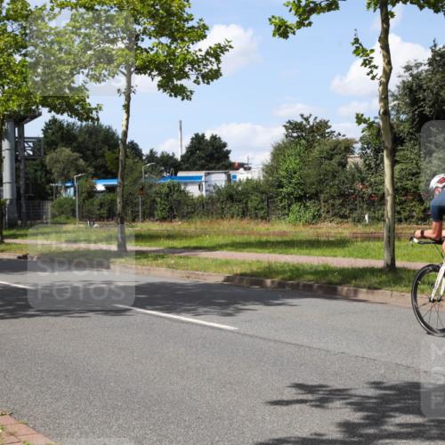 10.08.2025 - GEWOBA Citytriathlon Bremen Yannick Fuchs http://msf.ph/oto/8574788 10.08.2025 14:17:33 Radfahren 4, 127, 304 meine-sportfotos.de