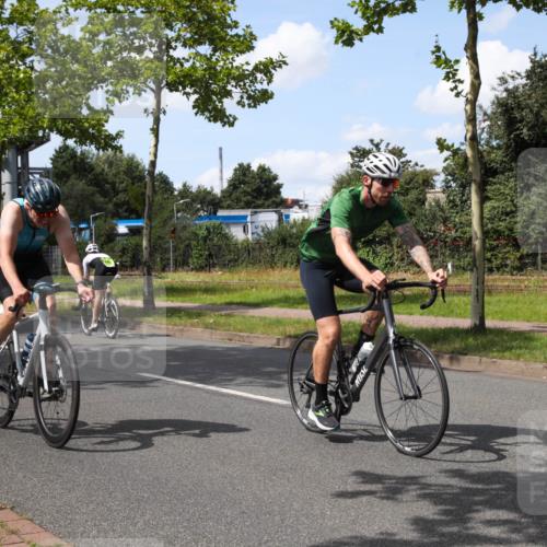 10.08.2025 - GEWOBA Citytriathlon Bremen Yannick Fuchs http://msf.ph/oto/8574815 10.08.2025 14:17:54 Radfahren 51, 91, 240, 263 meine-sportfotos.de