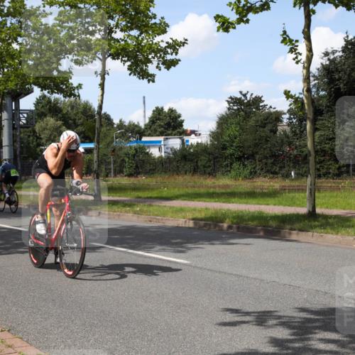 10.08.2025 - GEWOBA Citytriathlon Bremen Yannick Fuchs http://msf.ph/oto/8574840 10.08.2025 14:18:01 Radfahren 51, 91, 214, 240, 263 meine-sportfotos.de