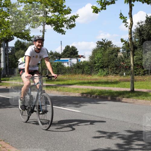 10.08.2025 - GEWOBA Citytriathlon Bremen Yannick Fuchs http://msf.ph/oto/8574864 10.08.2025 14:18:26 Radfahren 47, 75, 94, 100, 131, 147, 255, 295, 314 meine-sportfotos.de