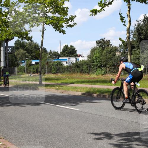 10.08.2025 - GEWOBA Citytriathlon Bremen Yannick Fuchs http://msf.ph/oto/8574998 10.08.2025 14:19:54 Radfahren 18, 36, 59, 170, 174, 195, 287 meine-sportfotos.de