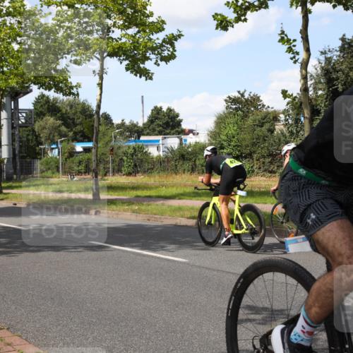 10.08.2025 - GEWOBA Citytriathlon Bremen Yannick Fuchs http://msf.ph/oto/8575132 10.08.2025 14:21:57 Radfahren 160, 211, 253, 283 meine-sportfotos.de