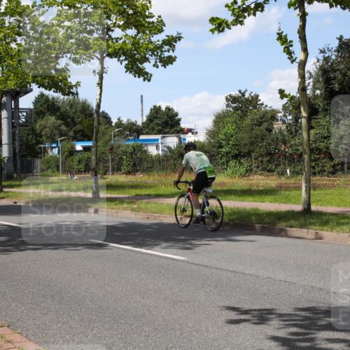 10.08.2025 - GEWOBA Citytriathlon Bremen Yannick Fuchs http://msf.ph/oto/8575146 10.08.2025 14:22:03 Radfahren 109, 160, 211, 224, 253, 258, 283 meine-sportfotos.de