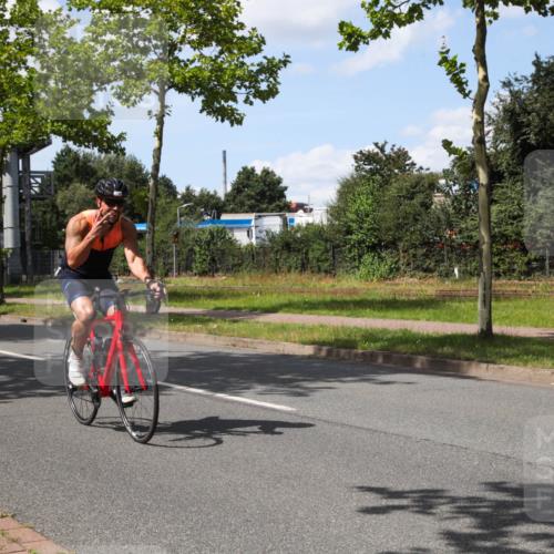 10.08.2025 - GEWOBA Citytriathlon Bremen Yannick Fuchs http://msf.ph/oto/8575159 10.08.2025 14:22:11 Radfahren 109, 186, 215, 224, 253, 258 meine-sportfotos.de