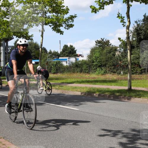 10.08.2025 - GEWOBA Citytriathlon Bremen Yannick Fuchs http://msf.ph/oto/8575172 10.08.2025 14:22:17 Radfahren 109, 186, 215, 217, 224, 253, 258, 262 meine-sportfotos.de