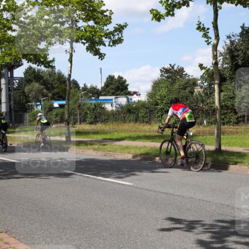 10.08.2025 - GEWOBA Citytriathlon Bremen Yannick Fuchs http://msf.ph/oto/8575180 10.08.2025 14:22:19 Radfahren 109, 186, 215, 217, 224, 258, 262 meine-sportfotos.de