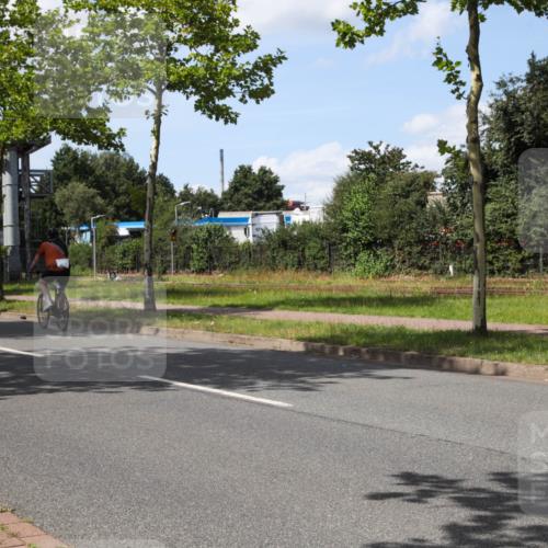 10.08.2025 - GEWOBA Citytriathlon Bremen Yannick Fuchs http://msf.ph/oto/8575221 10.08.2025 14:22:46 Radfahren 86, 89, 182, 204, 242, 252, 280, 289, 297, 353, 427 meine-sportfotos.de