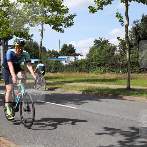 10.08.2025 - GEWOBA Citytriathlon Bremen Yannick Fuchs http://msf.ph/oto/8575236 10.08.2025 14:23:11 Radfahren 163, 200, 209, 213, 222, 225, 246, 249, 288, 423, 431, 478, 480 meine-sportfotos.de