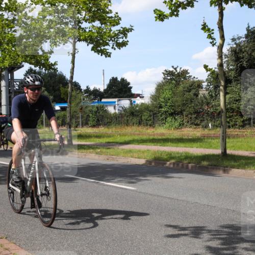 10.08.2025 - GEWOBA Citytriathlon Bremen Yannick Fuchs http://msf.ph/oto/8575283 10.08.2025 14:23:42 Radfahren 128, 158, 205, 234, 250, 317 meine-sportfotos.de